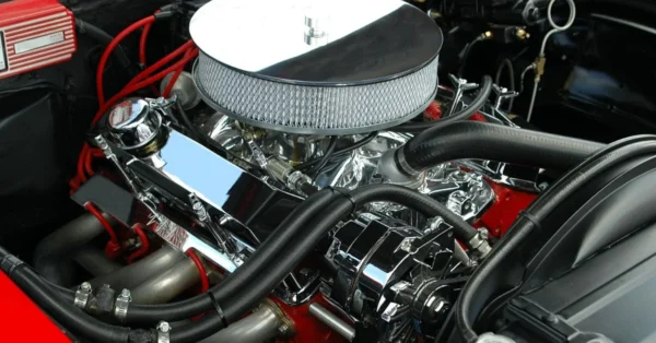 Image of an engine to be processed by an electric motor splitter.