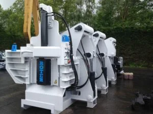 Roter Car Balers